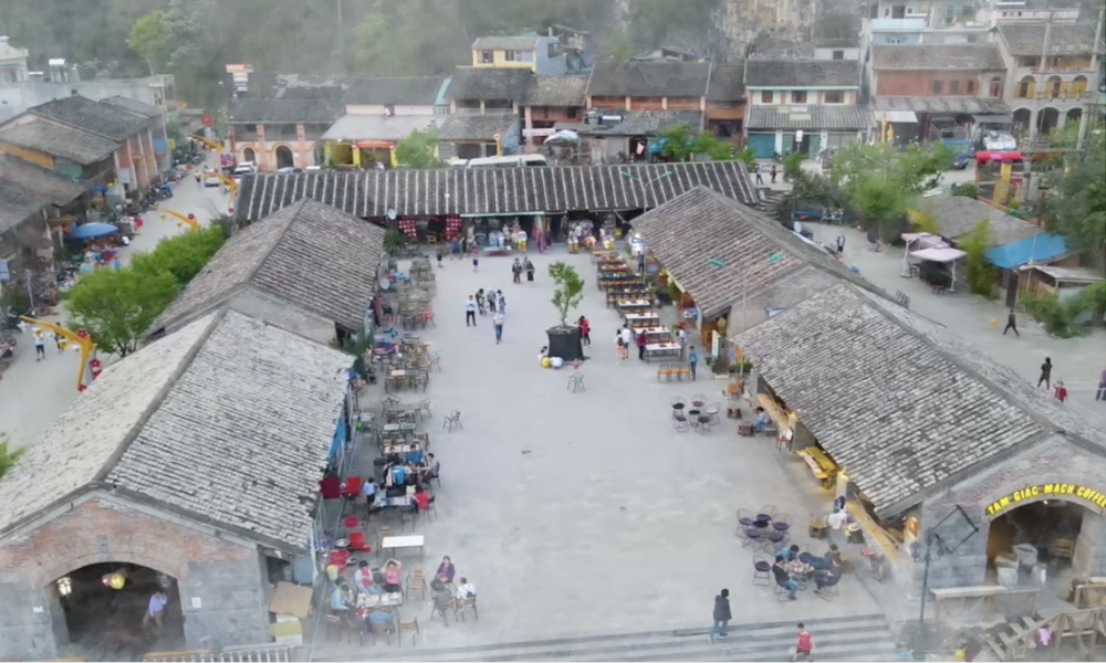 Dong Van Old Quarter: Discover the Timeless Heart of Ha Giang 3 Sampling the local cuisine is one of the most rewarding parts of visiting this high-altitude highland market town