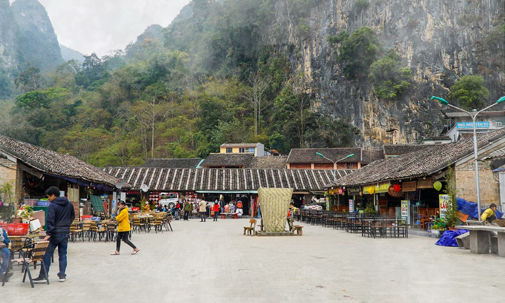 Dong Van Old Quarter: Discover the Timeless Heart of Ha Giang 4 Staying safe and respectful during your visit ensures a positive experience for both you and the local community