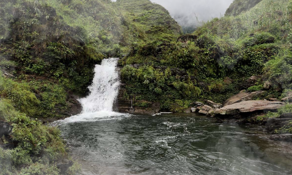 Du Gia Waterfall (Yen Minh District)