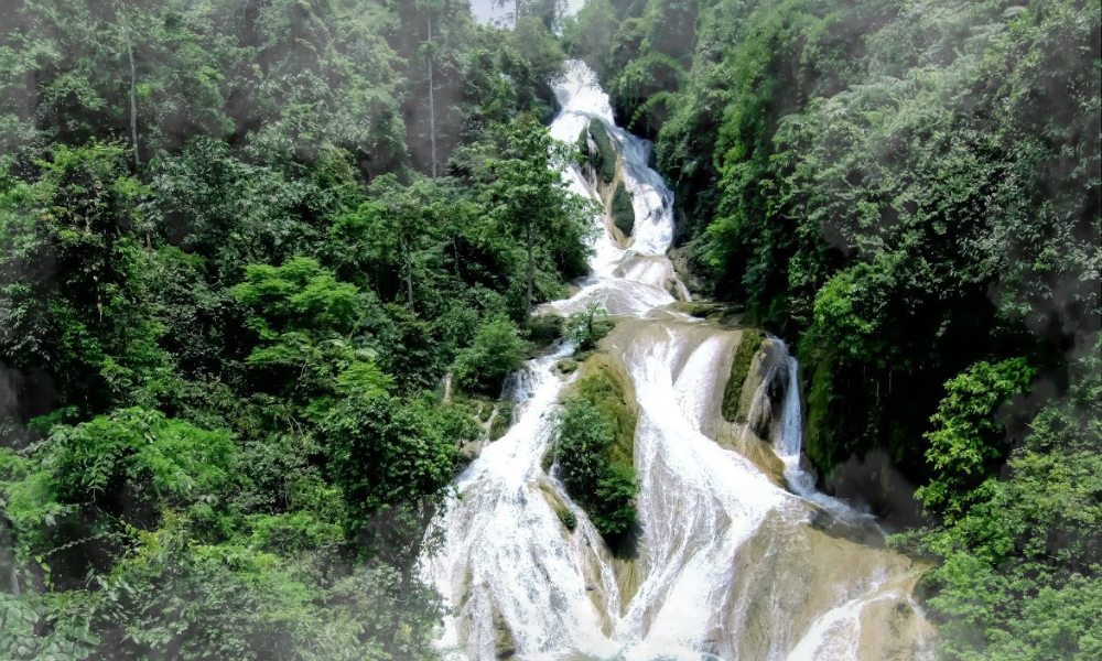 Nam Tau Waterfall (Bac Quang)