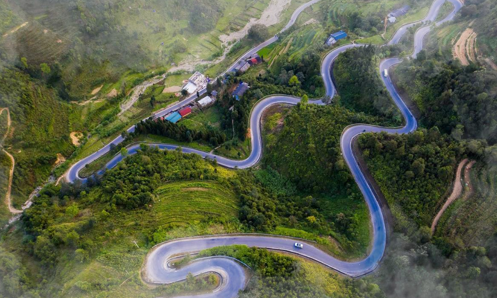 Bac Sum Pass - Explore Ha Giang's First Mountain Pass 3 Essential Survival Guide and Riding Techniques