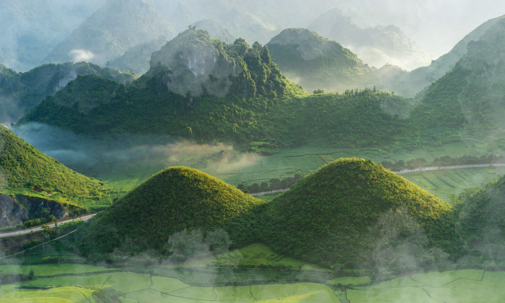 Ha Giang Loop Weather Guide 2026 - Best Time to Visit 2 Every season in northern Vietnam paints the rocky highlands in completely different shades and riding conditions