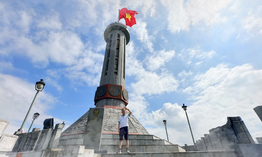 Lung Cu Flag Tower Ha Giang: Ultimate Travel Guide & Tips (2026) 1 The Lung Cu Flag Tower stands as a majestic sentinel marking the northernmost frontier of Vietnam's sacred territory