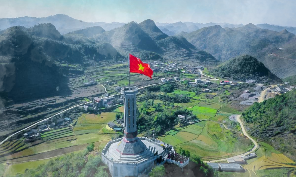 Lung Cu Flag Tower Ha Giang: Ultimate Travel Guide & Tips (2026) 4 Best Time of the Year to Visit Lung Cu