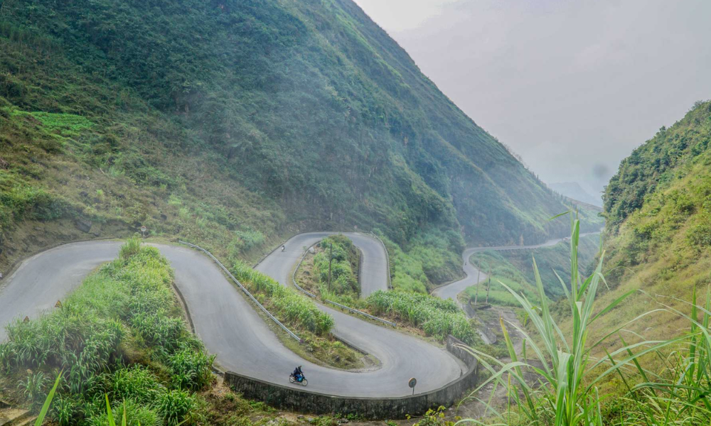 Tham Ma Pass - Discover Ha Giang’s Famous 9-Turn Pass 1 Where is Tham Ma Pass and How to Map Your Journey?