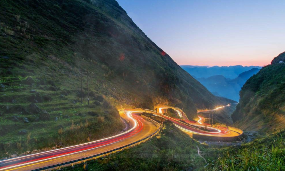 Tham Ma Pass - Discover Ha Giang’s Famous 9-Turn Pass 4 Tham Ma Pass Riding Guide: Conquering the Nine Sharp Turns