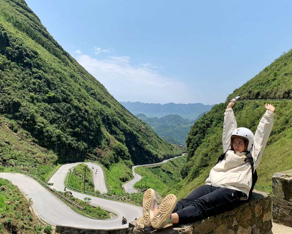 Ha Giang Loop Private Tour vs Group Tour: Side-by-Side Comparison