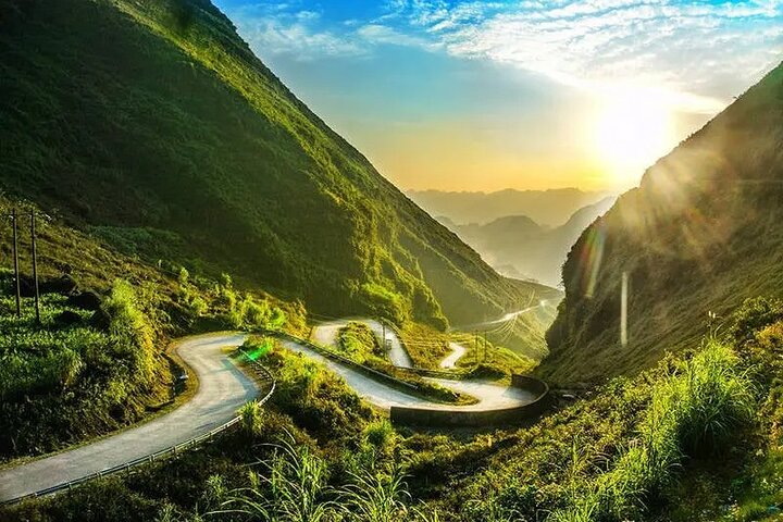 Ha Giang Loop 5 Days 4 Nights: Complete Itinerary & Guide 1 Why Choose the 5-Day Ha Giang Loop Itinerary?